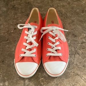 Ladies converse